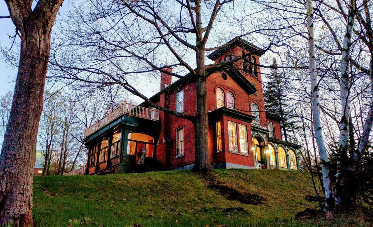 Ile De Garde B&B Шербрук Екстериор снимка